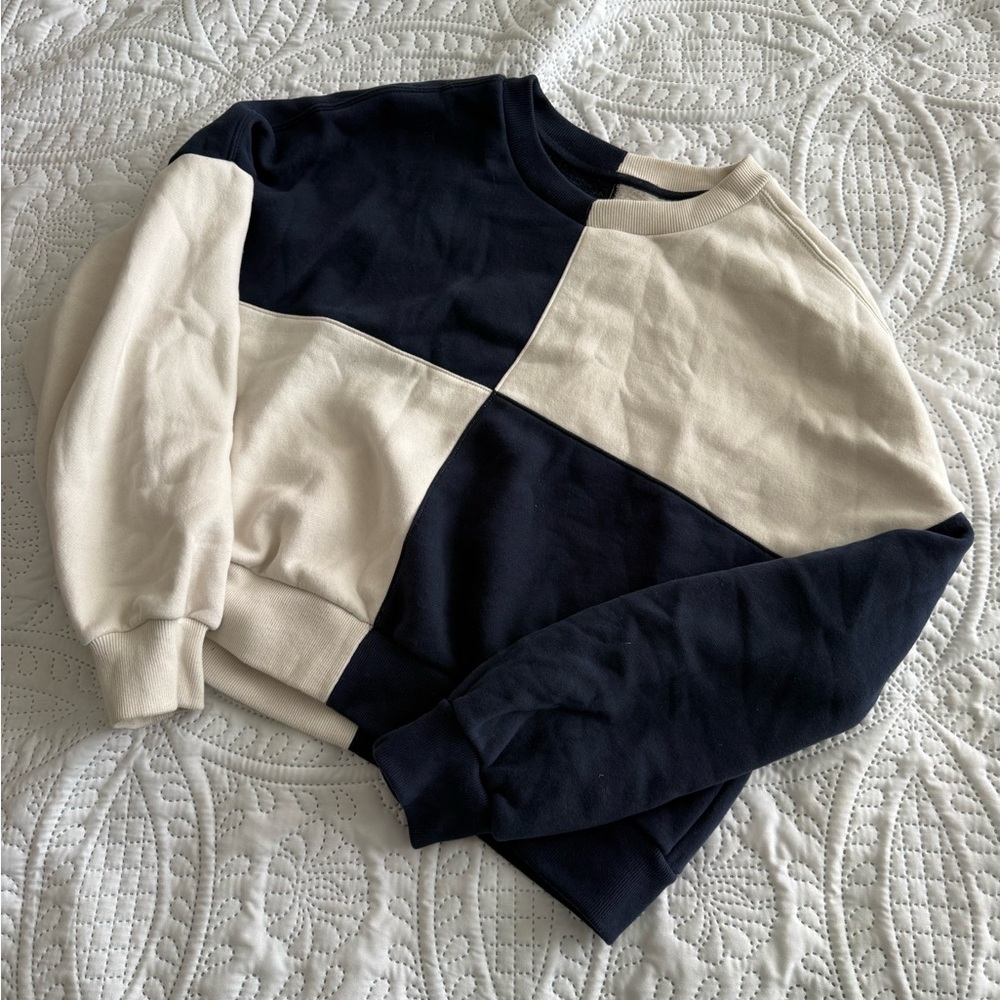 Abercrombie & Fitch Women's Colorblock Sweater - Navy and Cream